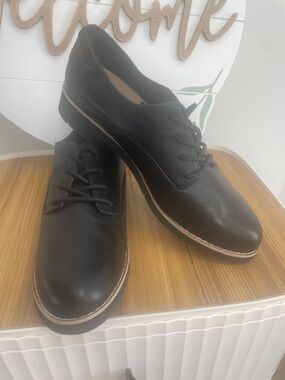Classic Black Leather Men's Lace-Up Shoes